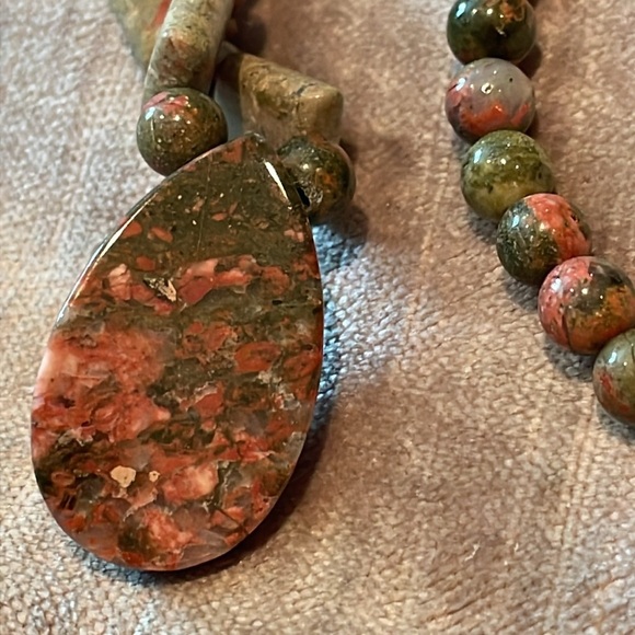 Beautiful Unakite Necklace 18-20” Brand New - Picture 7 of 8